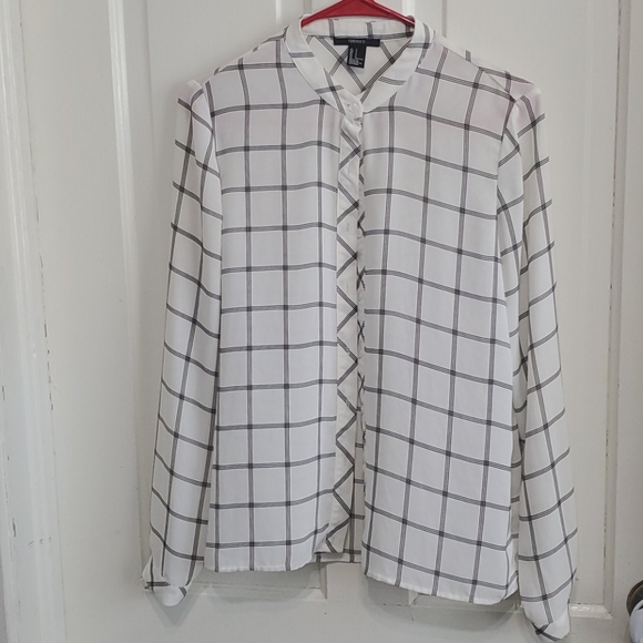 Forever 21 black/white blouse - Picture 1 of 4